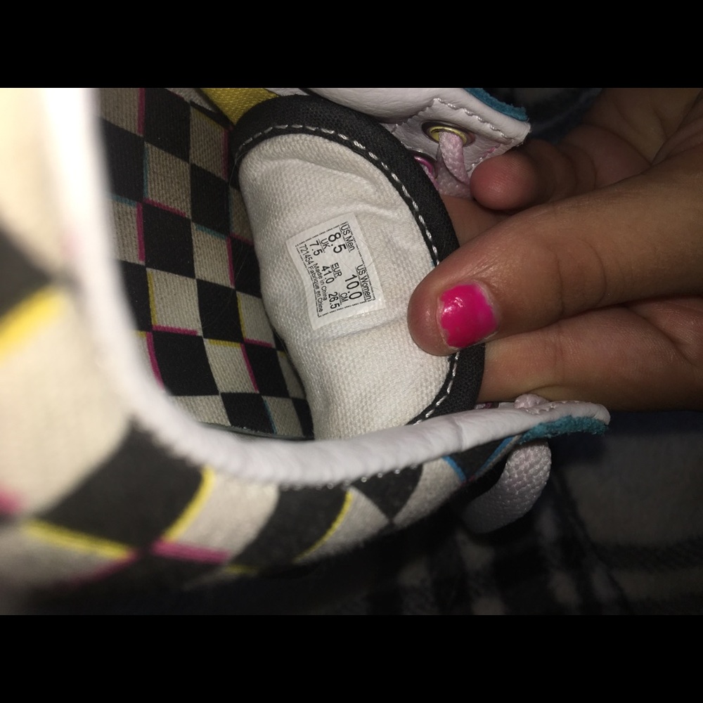 Vans - Picture 5 of 5